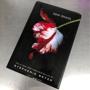 Twilight: New Moon by: Stephanie Meyer, hardback book
